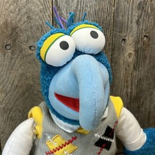 Disney Store Gonzo 17" Plush Muppets with Authentic Seal Badge Beanbag Bottom