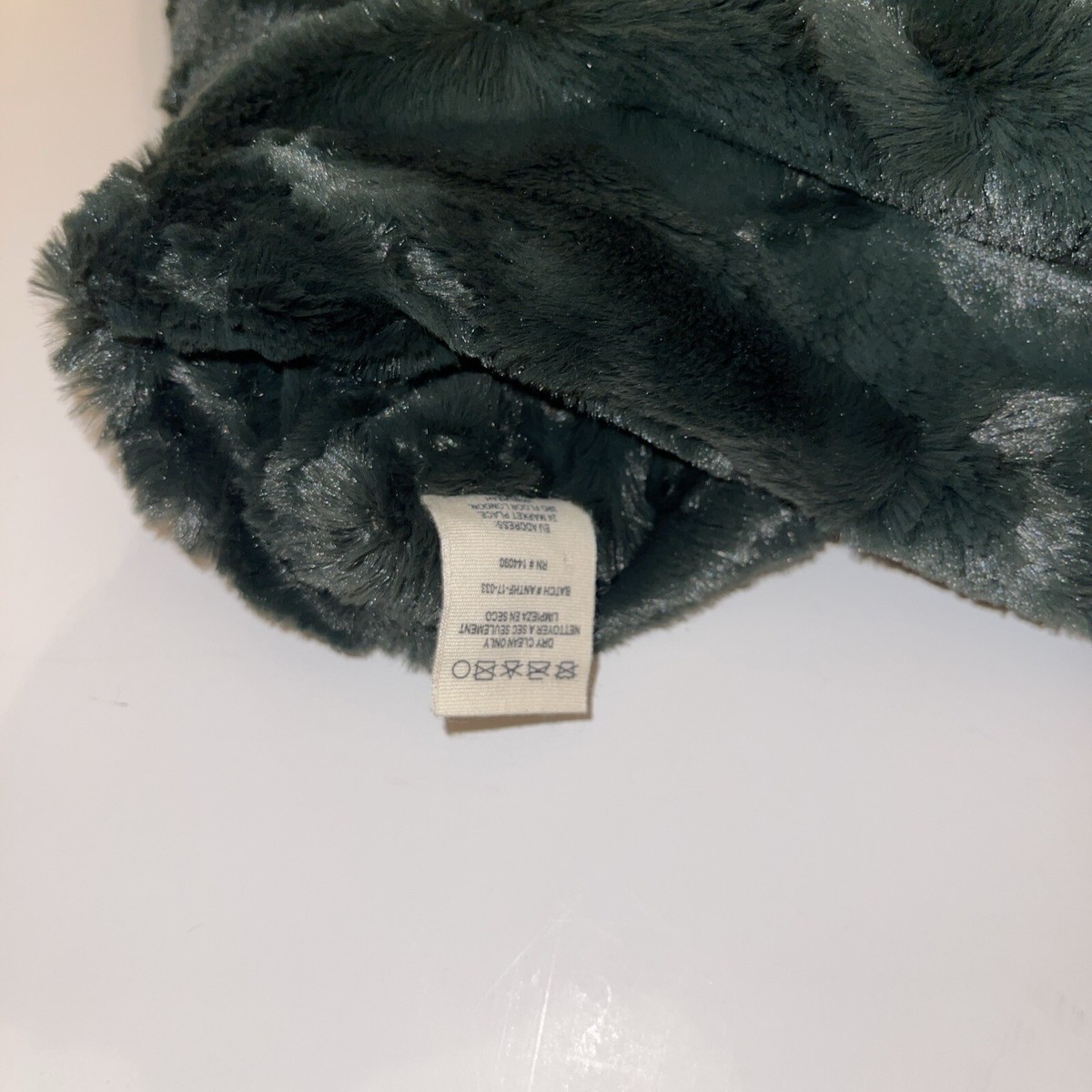 Anthro / Anthropologie Infinity Scarf Faux Fur Soft Dark  display picture 2