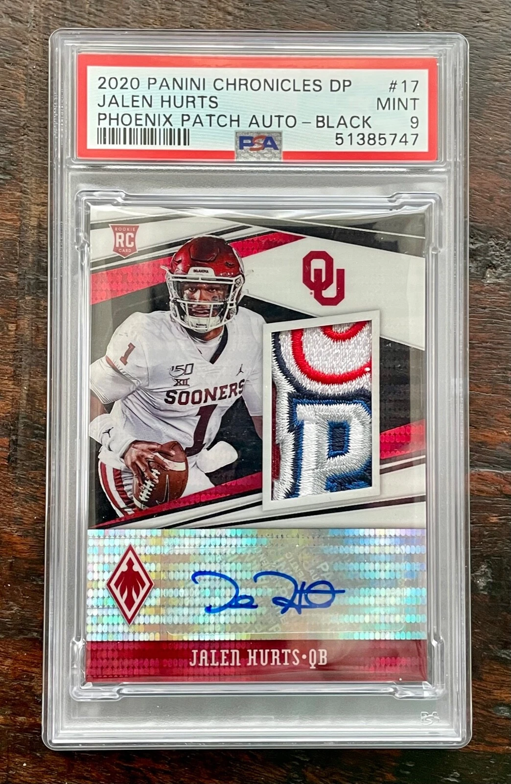 Jalen Hurts Panini Chronicles Draft Picks Phoenix Patch Autographs #17 Black