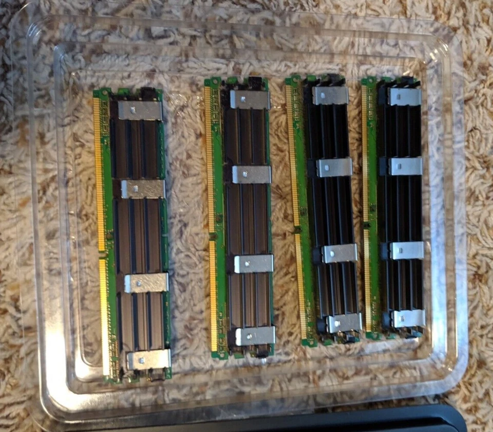 Hynix 4GB Total (4x1GB)  PC2-6400F-555-11 DDR2 RAM for  2006/2007/2008 Mac Pro - Image 3 of 4