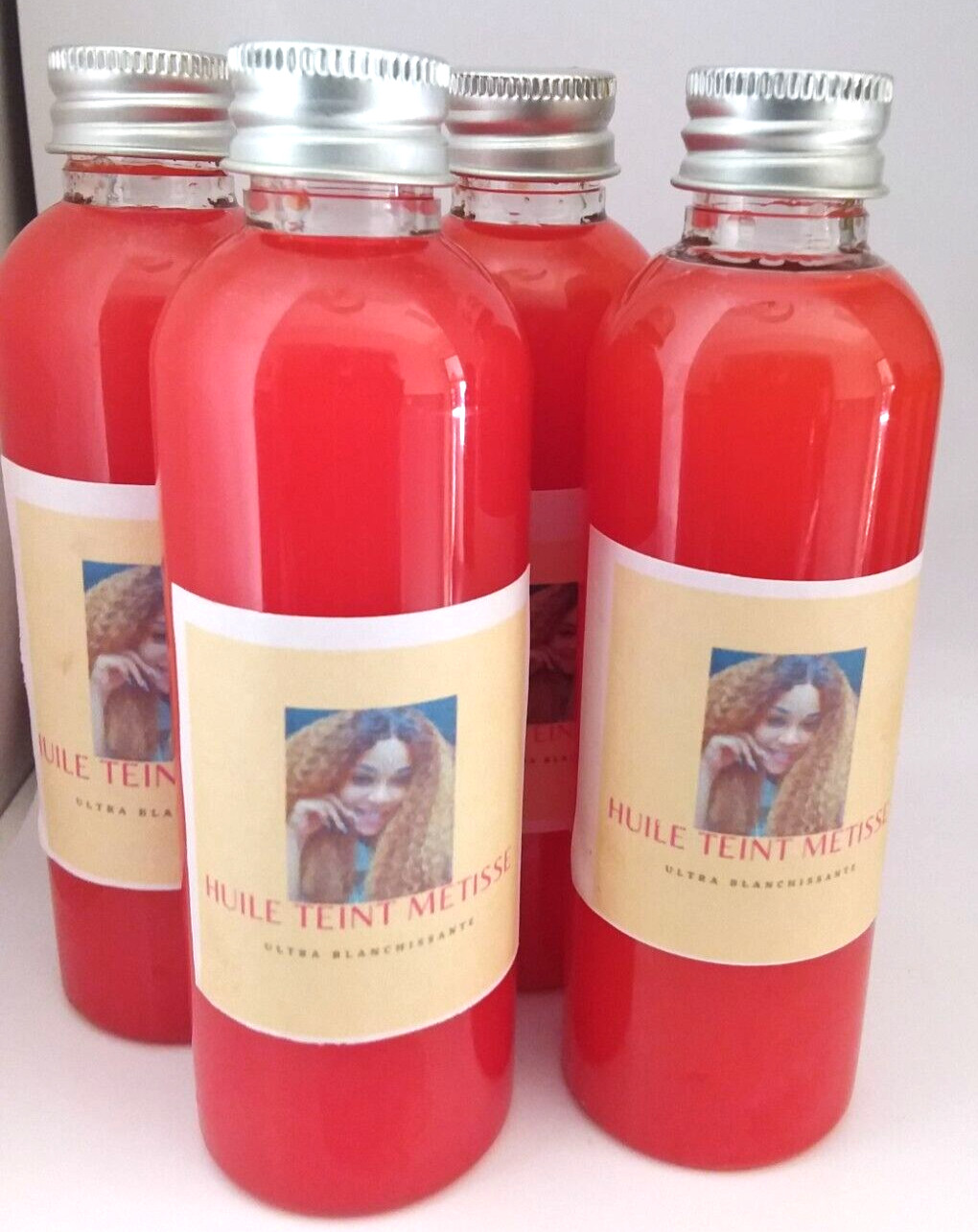 Huile Teint Métisse Éclaircissante et Unifiante pour Corps Flacon de 100ml