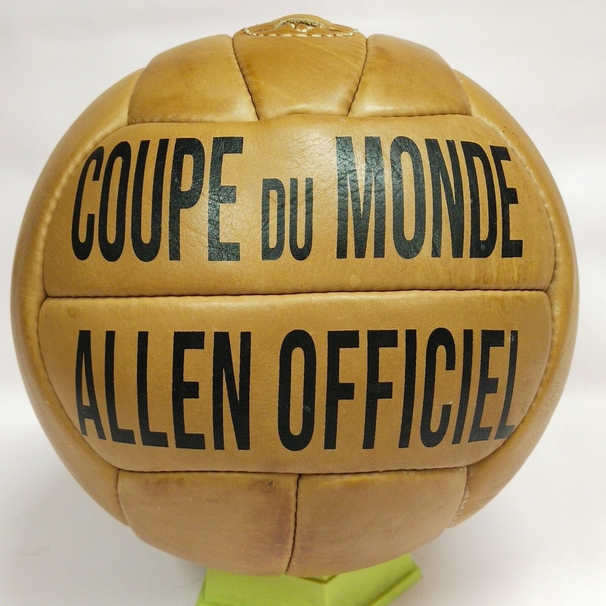 スペシャル  WORLD CUP 西ドイツ製 デッドストック UK9 Allen Official Coupe Du Monde FIFA World Cup 1938 Match Ball 100