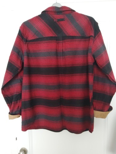Legendary Whitetails Black & Red Flannel Shirt - X Large Cotton - Picture 7 of 7