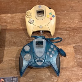 Sega Dreamcast Console -  6 Games - Controller - Memory Card -