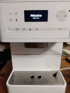 Miele CM6150 Kaffeevollautomat – Top gepflegt, frisch gereinigt!