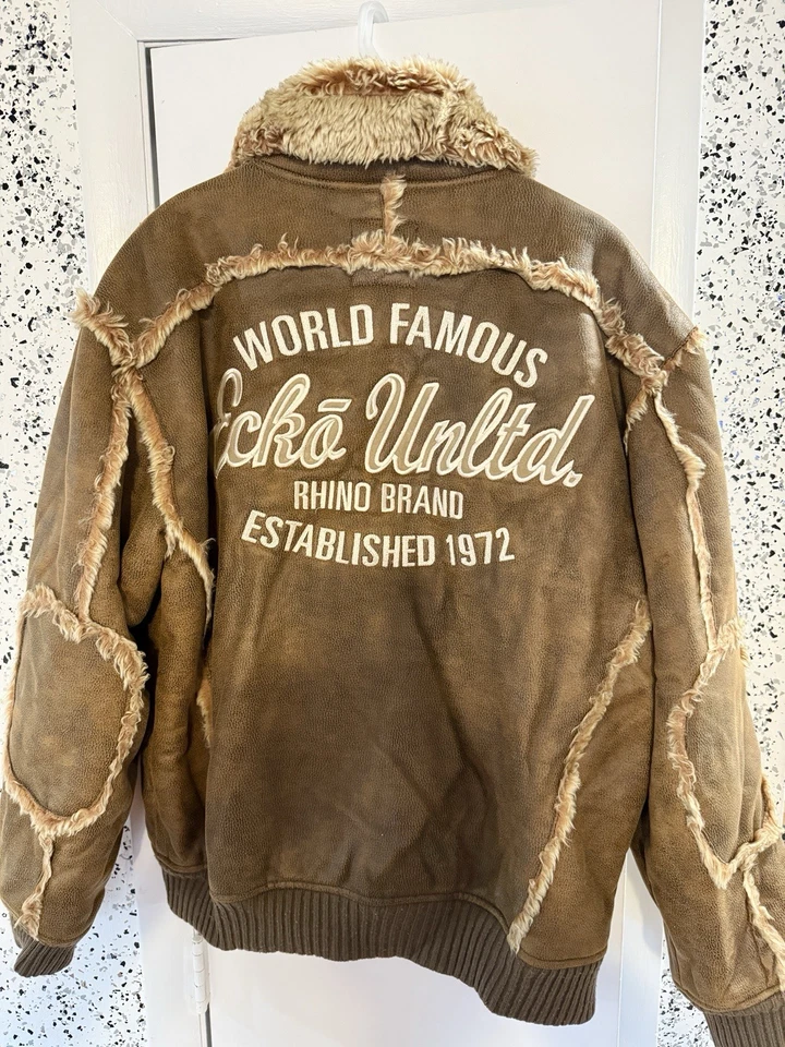 Chaqueta de piel de oveja sintética Ecko Unltd marrón para hombre talla grande cremallera completa forrada de piel sintética Foto 3 de 4