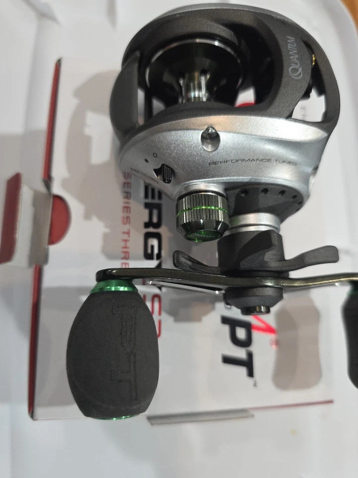 QUANTUM PT 能源 S3 条纹,FLUKE 6.3:1 右手低档鱼饵轮 — 第 2/4 张图片