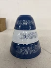 PYREX - 3 pc. Blue & White Colonial Mist Mixing, Nesting Bowl Set  401 402 403