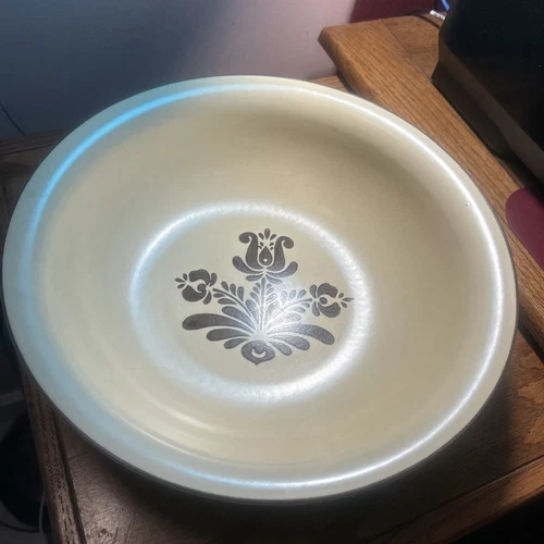 Pfaltzgraff Village 12" Large Serving Bowl 3QT #224 Vintage