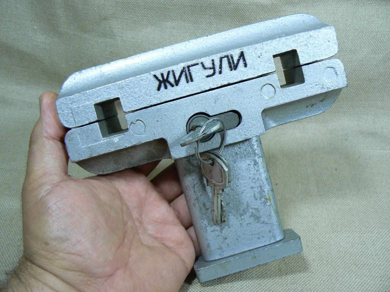 Picture 4 of 9