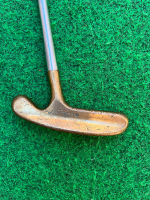 Vintage ACUSHNET Brass Putter LA FEMME Bulls Eye 33.5” Right