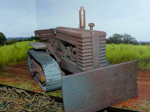 1:16 (DS) Unrestored and abandoned John Deere crawler with dozer blade - Picture 5 of 13