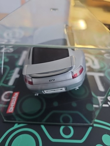 Kyosho Porsche 911 GT3 Shell - Picture 4 of 10