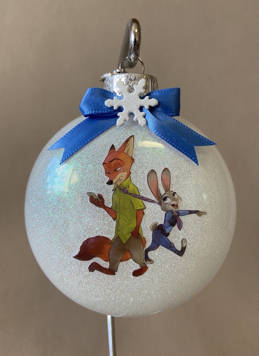 Disney Zootopia “Nick & Judy” 3” Disk Shaped Glass Ornament