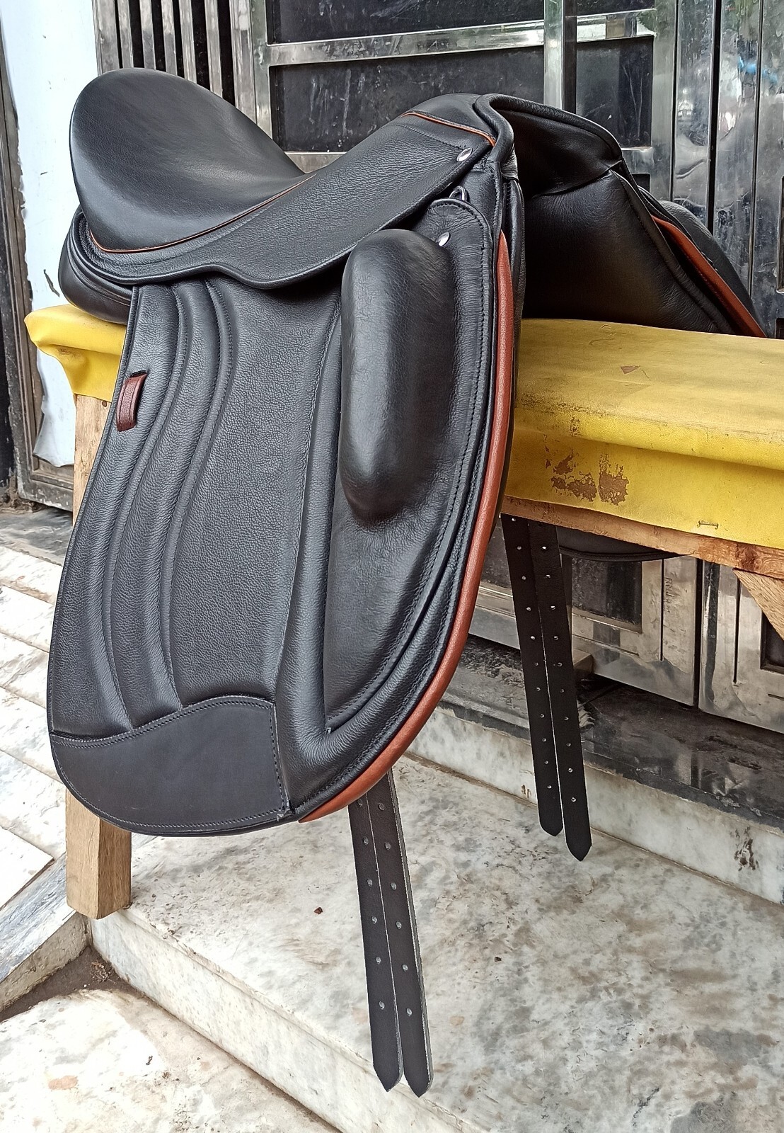 Leather Dressage Monoflap Saddle Brand New Adjustable Gullets, Size 17" to 18"