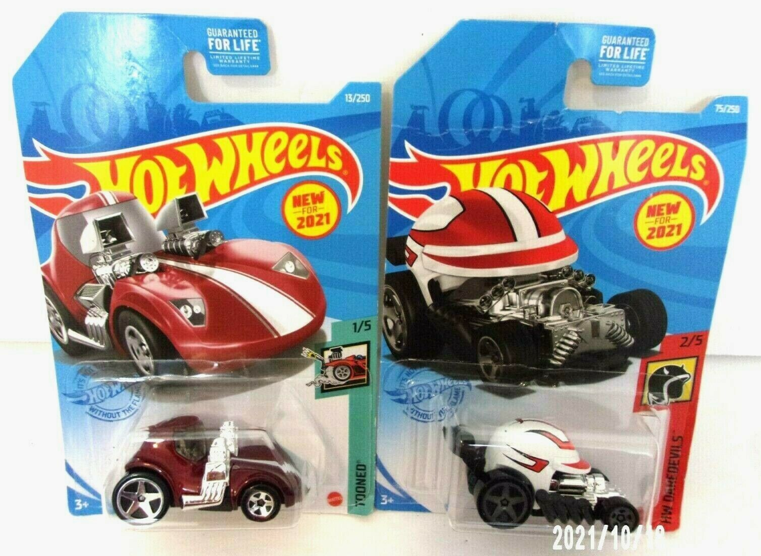 Mattel Hot Wheels Cars Head Casket And Tooned Twin Mill White Red Set Of 2 NEW