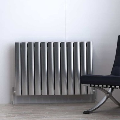 Carisa Vesta Designheizkörper horizontal poliert eloxiert