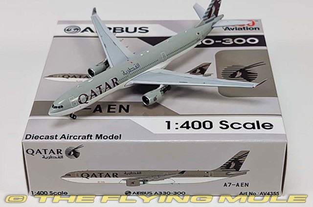 Aviation 400 1:400 A330-300 Qatar Airways A7-AEN | eBay