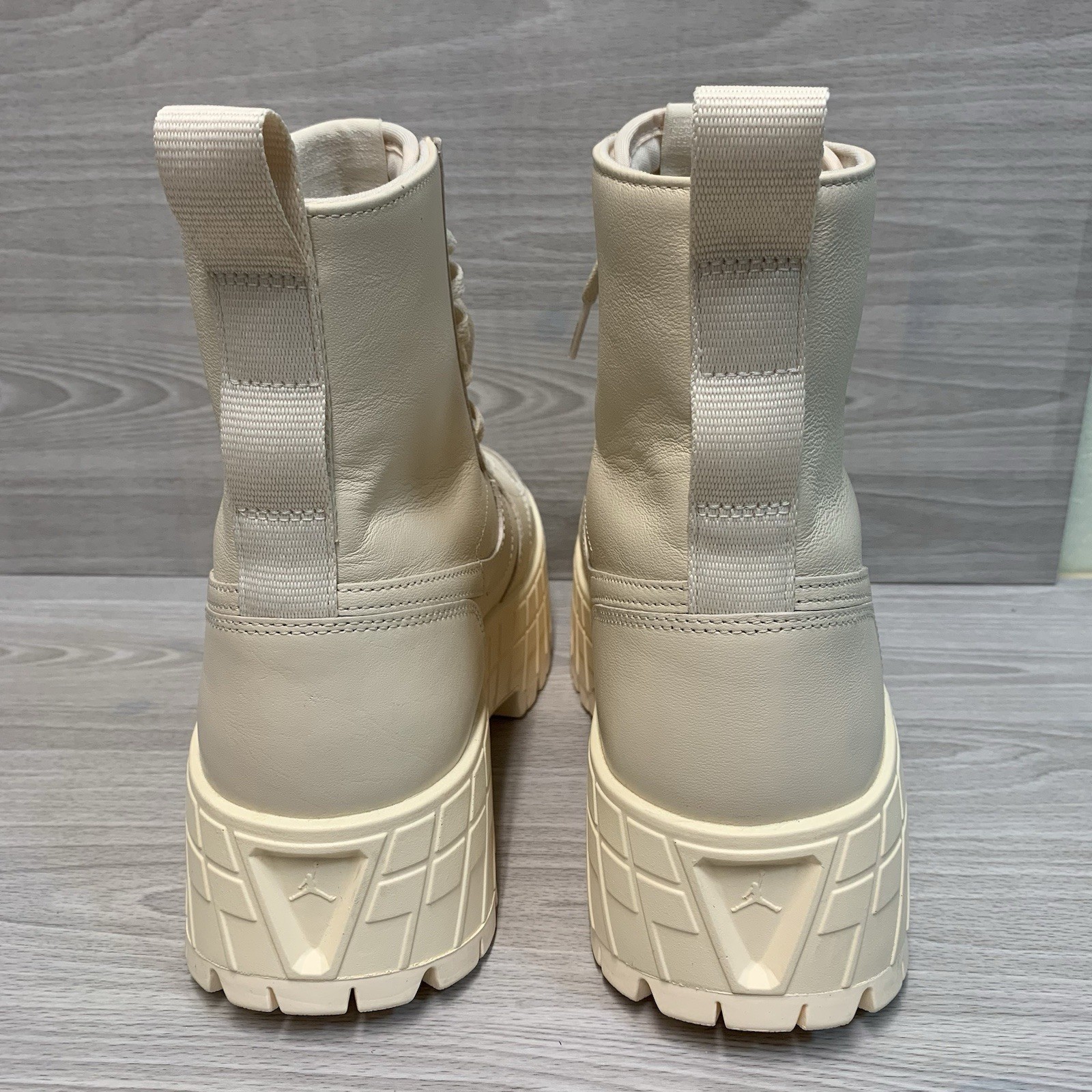 Nike Air Jordan 1 High Brooklyn Shoes Women’s Size 10.5 Guava Ice FJ5737-800 NEW thumbnail 14