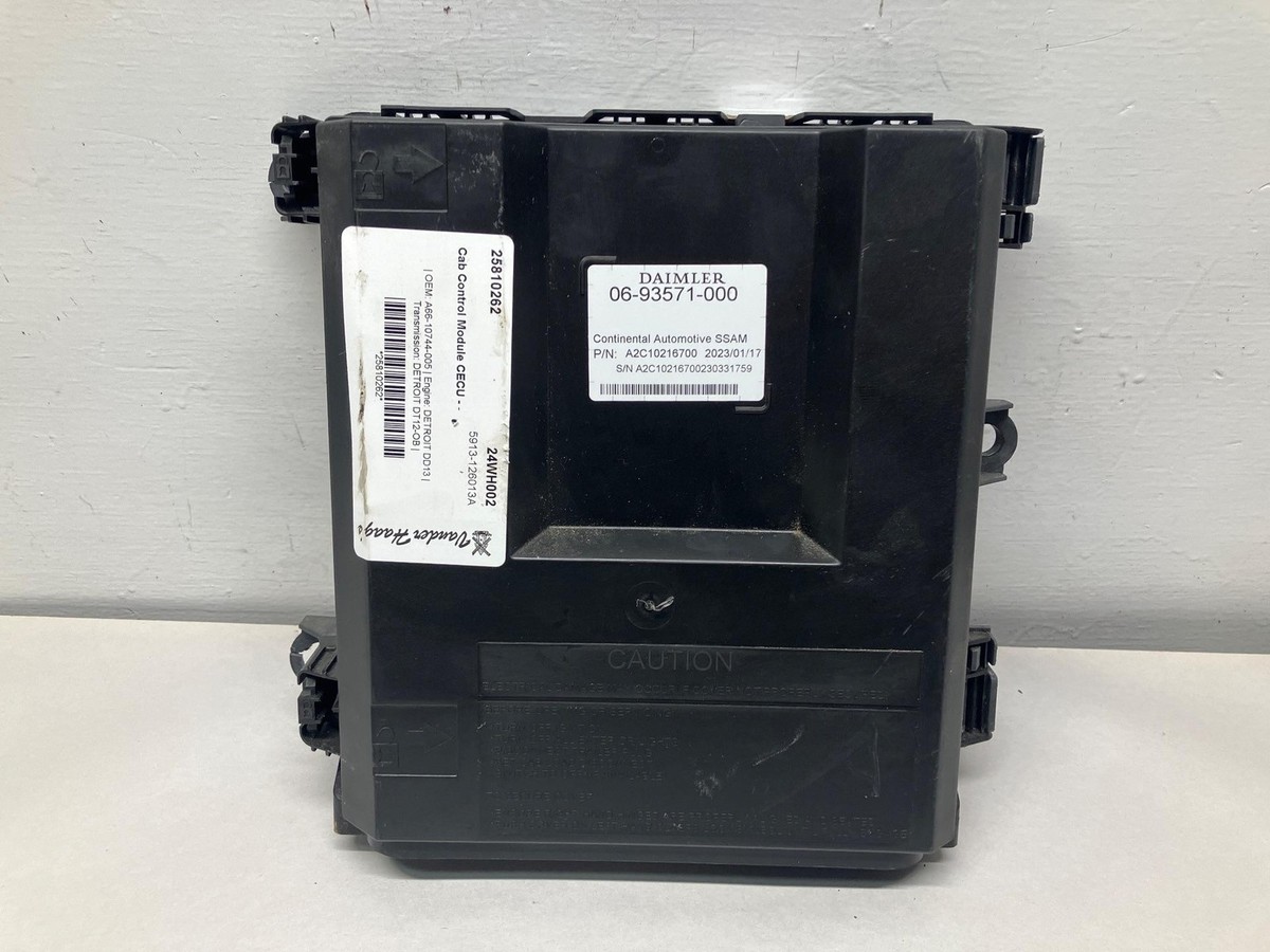2018-2027 Freightliner CASCADIA Cab Control Module CECU - Used | P