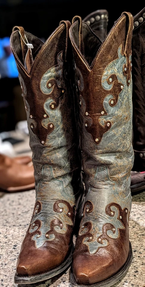 Bota de Vaquero para Mujer LANE 7.5 Preciosa Teal Estrás Usada en Excelente Condición Cuero Cortado Foto 3 de 4