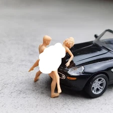1/64 1/43 1/87 1/72 Beauty Girl Man Scene Miniatures Figures For Cars Vehicles
