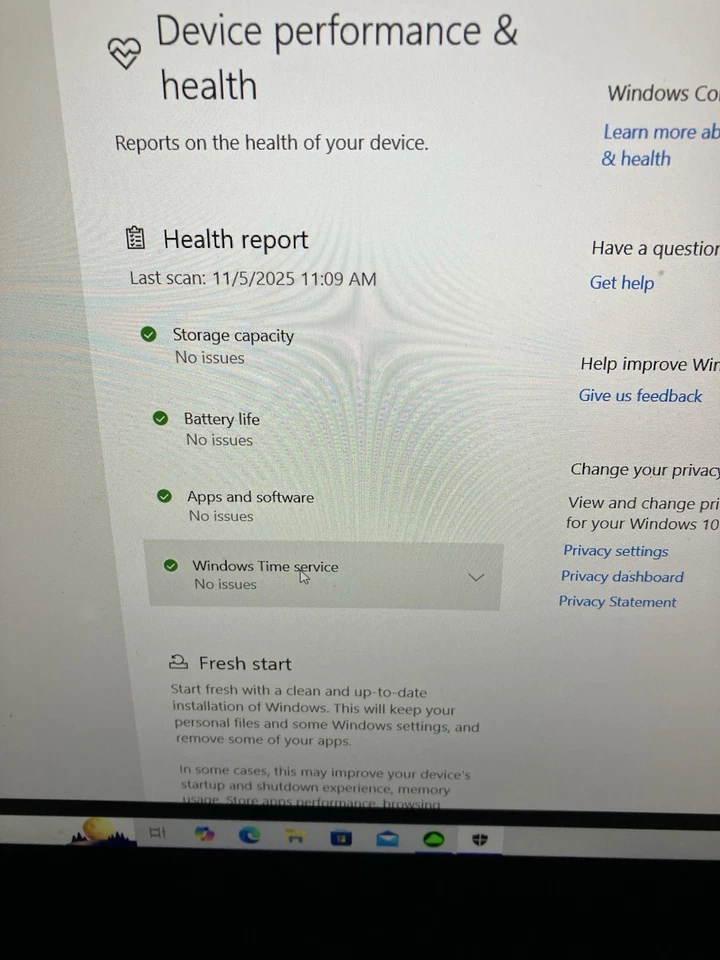 Razer Blade Laptop 14in Screen 256GB SSD Win 10 RZ09-01302E41 - Image 3 of 4