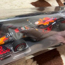 1:18 Aston Martin Red Bull Racing RB15 Verstappen