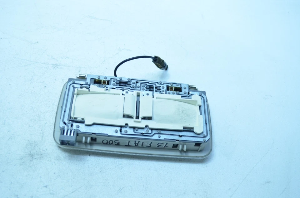 12-17 FIAT 500 LÁMPARA DOMO INTERIOR SUPERIOR DELANTERA OEM Foto 4 de 4