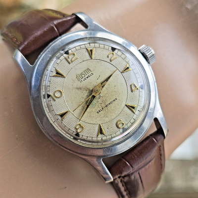 Vintage AUSTIN men display picture 2
