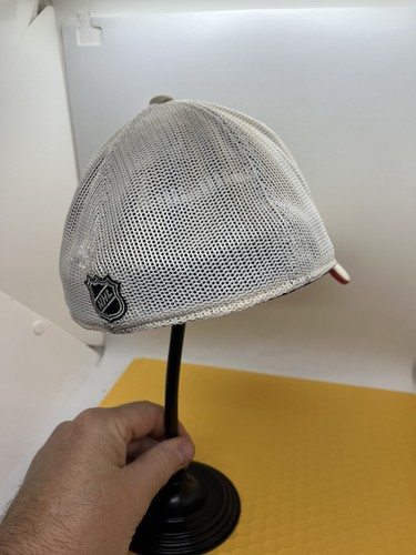 Chicago Blackhawks NHL Reebok White Trucker Mesh Fitted Hat Cap S/M Used - Afbeelding 9 van 16