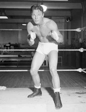 Tony Zale Middleweight Champion Of The World OLD BOXING PHOTO