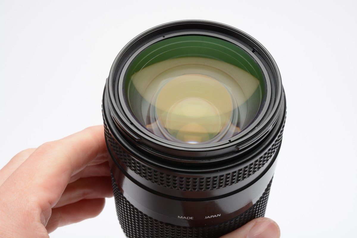 Nikon AF Nikkor 35-135mm F3.5-4.5 zoom lens, caps, Very nice