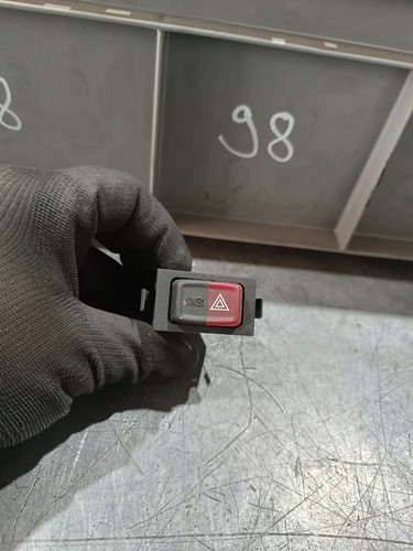 Kippschalter Warnblinker VW Golf 2 CL GL GT GTI G60 16V Nr. 161935235 A Original