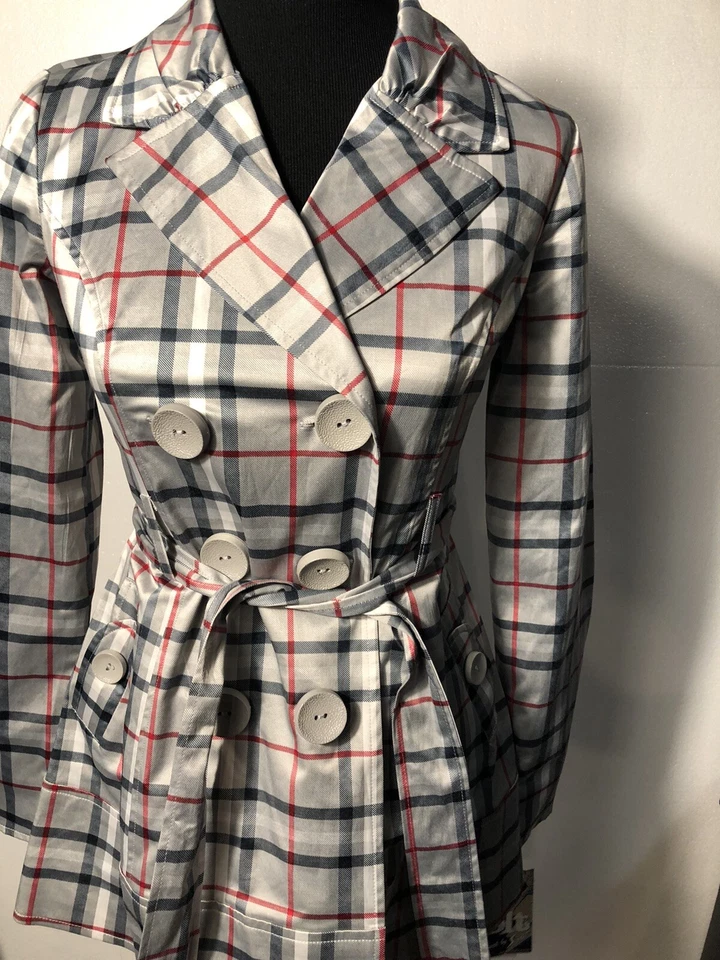 Trench coat Jolt tamanho pequeno xadrez cinza e vermelho novo com etiquetas US$ 50 frete grátis - Imagem 3 de 4
