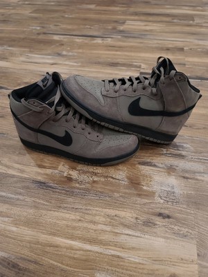 nike dunk dark mushroom