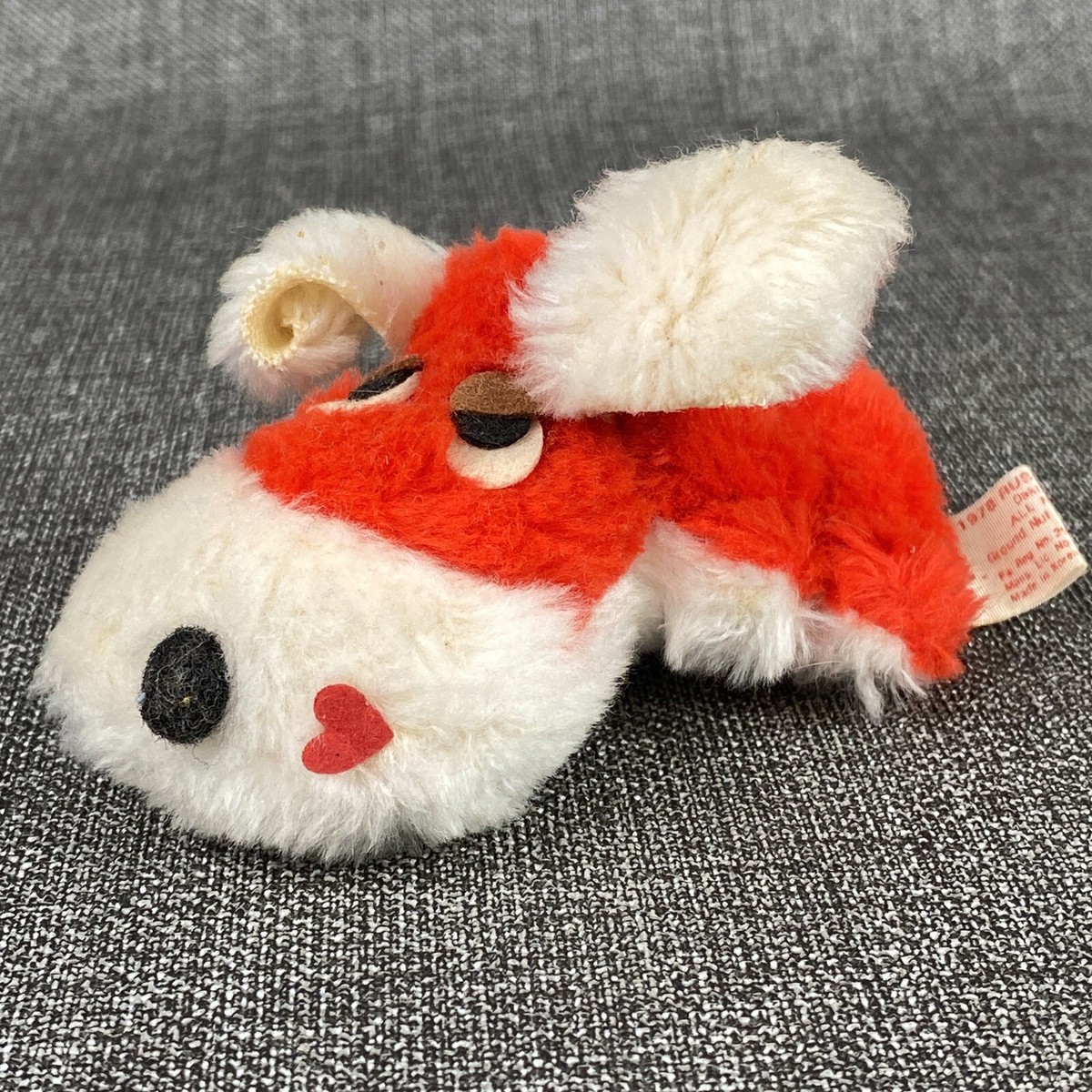 Russ Berrie（ラス・ベリー）　Marshall（マーシャル） アヒル Vintage 1978 Russ Berrie Plush Stuffed Miniature Dog with Heart on