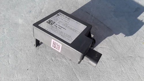 2017 - 2021 TESLA MODEL 3 REAR LEFT SIDE BODY CONTROL MODULE UNIT OEM - Picture 2 of 8