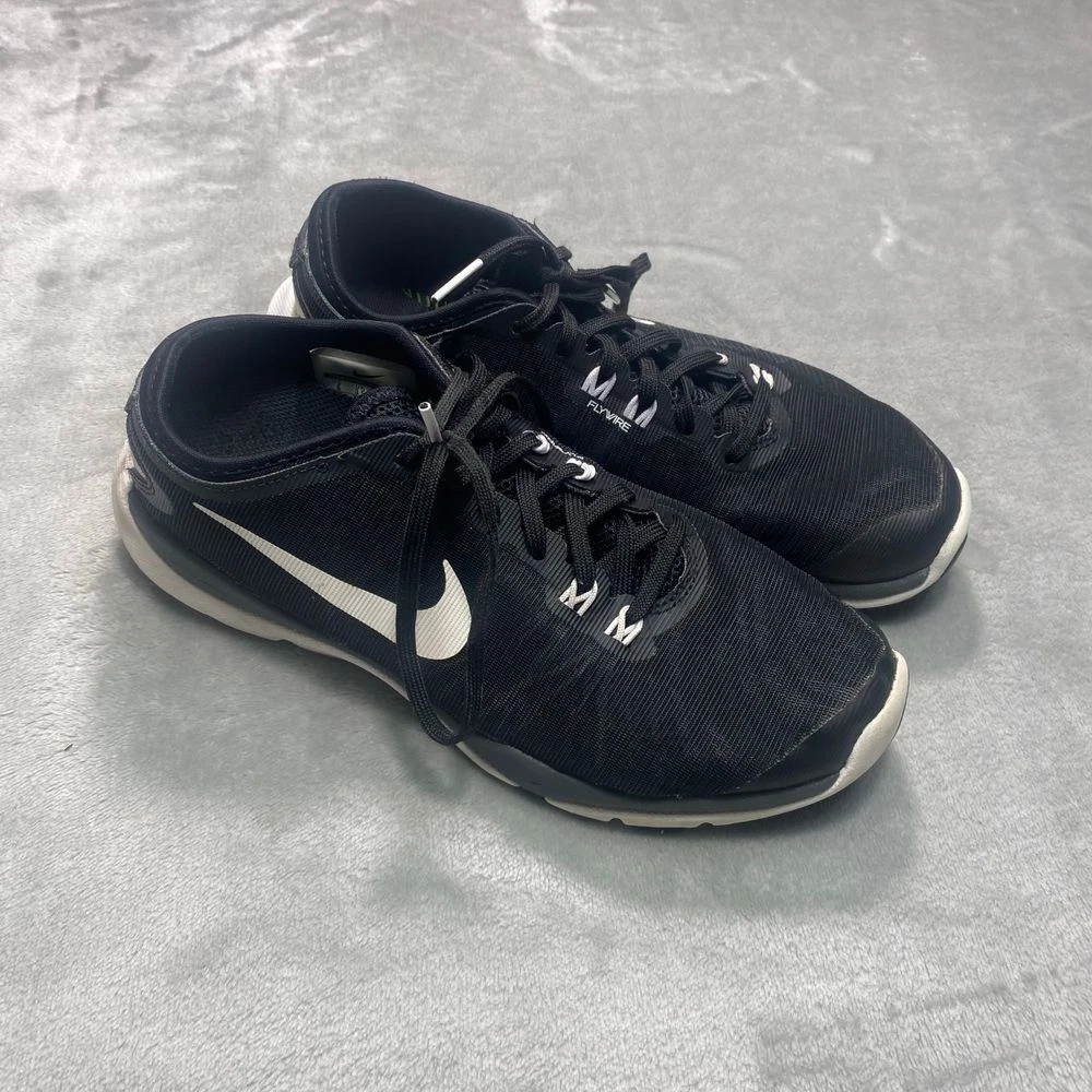 Chaussures d'entraînement Nike Flex Supreme TR4 noir blanc baskets athlétiques cross pointure 6