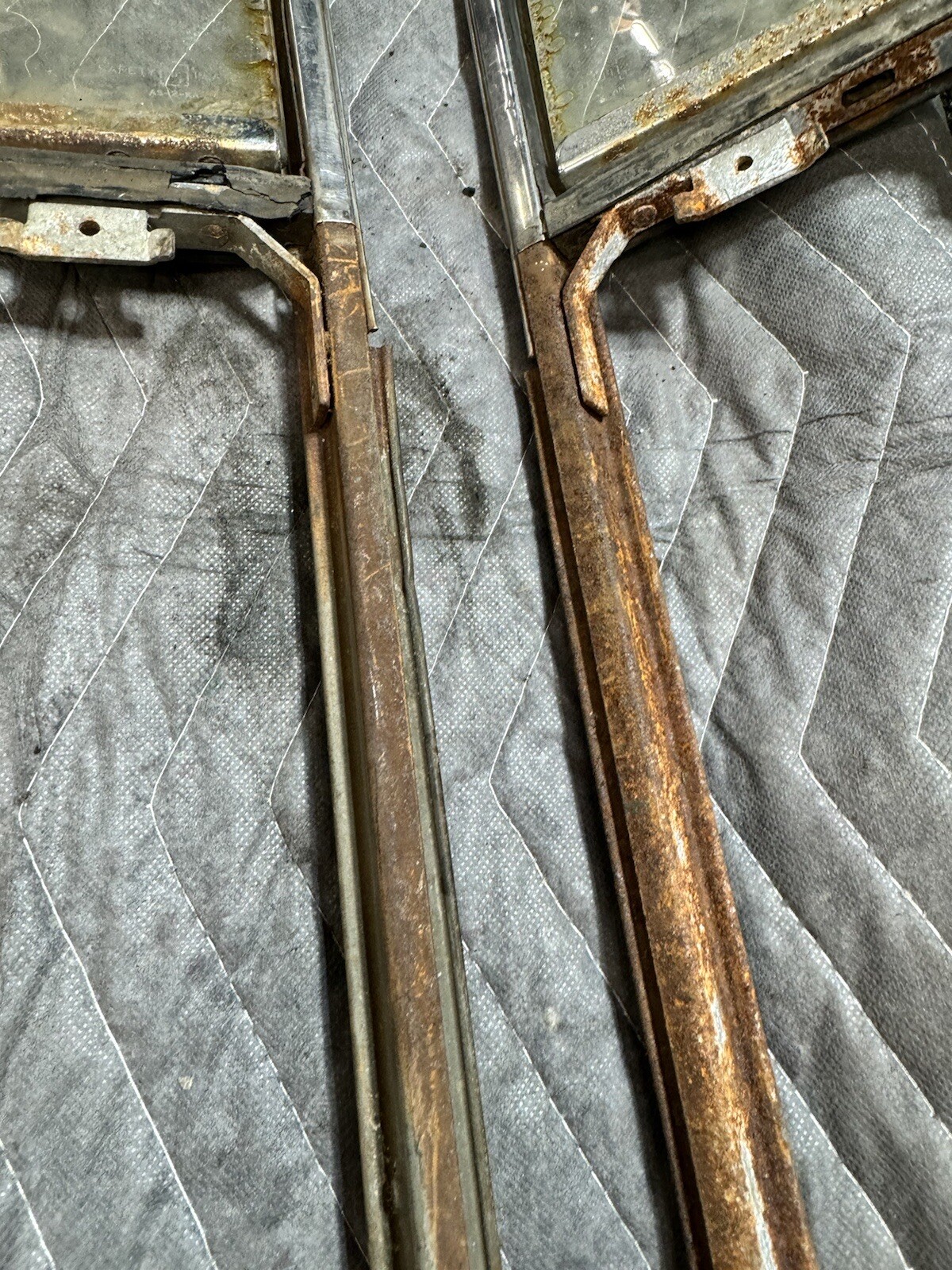Picture 3 of 24