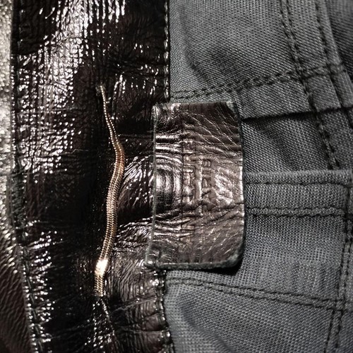 Saint Laurent black patent leather skinny pants - Picture 9 of 10