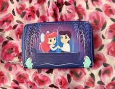 Cartera Loungefly Disney La Sirenita Góndola Escena Cremallera Alrededor