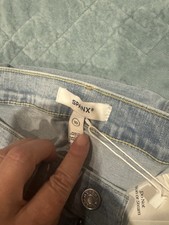 Spanx Women's Light Blue Denim Jeans Light Wash Solid Zip Button