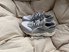 Nike Air Huarache Particle silver