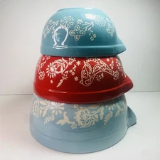 The Pioneer Woman Mazie Nesting 3pc Mixing Bowl Set Pouring Spout Stoneware