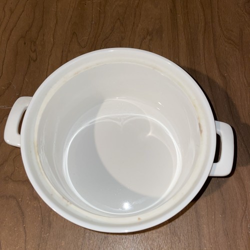 Blue Harbor Collection Small white Casserole Dish with lid, 6.75” diameter - Picture 5 of 6