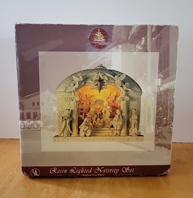 Enchanted Forest Hand Painted Resin Nativity Light Christmas Scene NIB