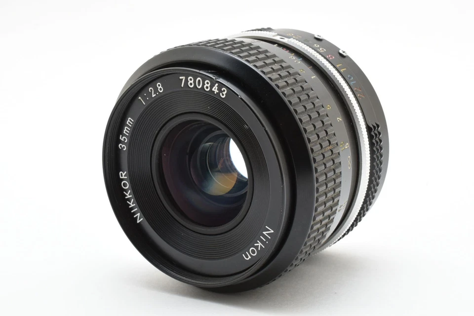 Nikon NIKKOR 35mm f/2.8 Lente de enfoque manual gran angular sin AI de... - Imagen 2 de 4
