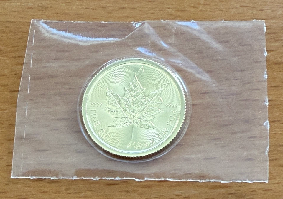 Canada 2016 Gold 1/4 oz $10 UNC Maple Leaf Original Mint Sealed - Image 2 of 2