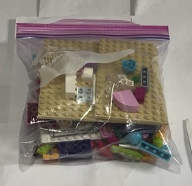 2016 LEGO Friends Heartlake Party Shop (41132) Complete No Minifigs READ DESC